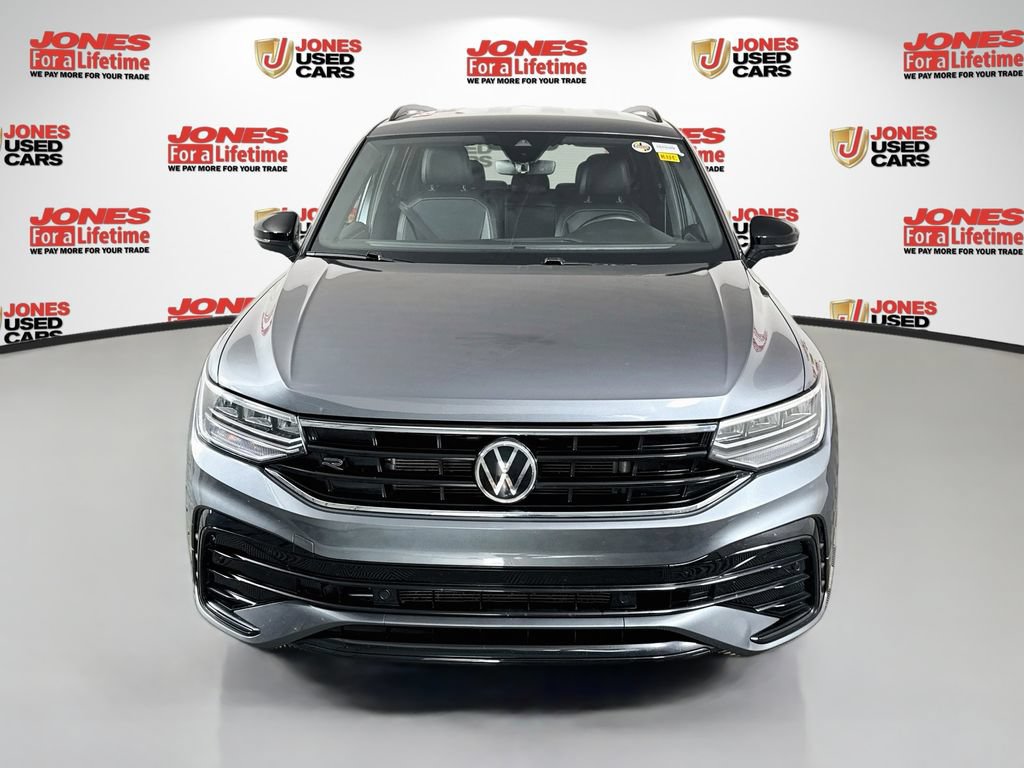 Used 2022 Volkswagen Tiguan SE R-Line FWD image 11