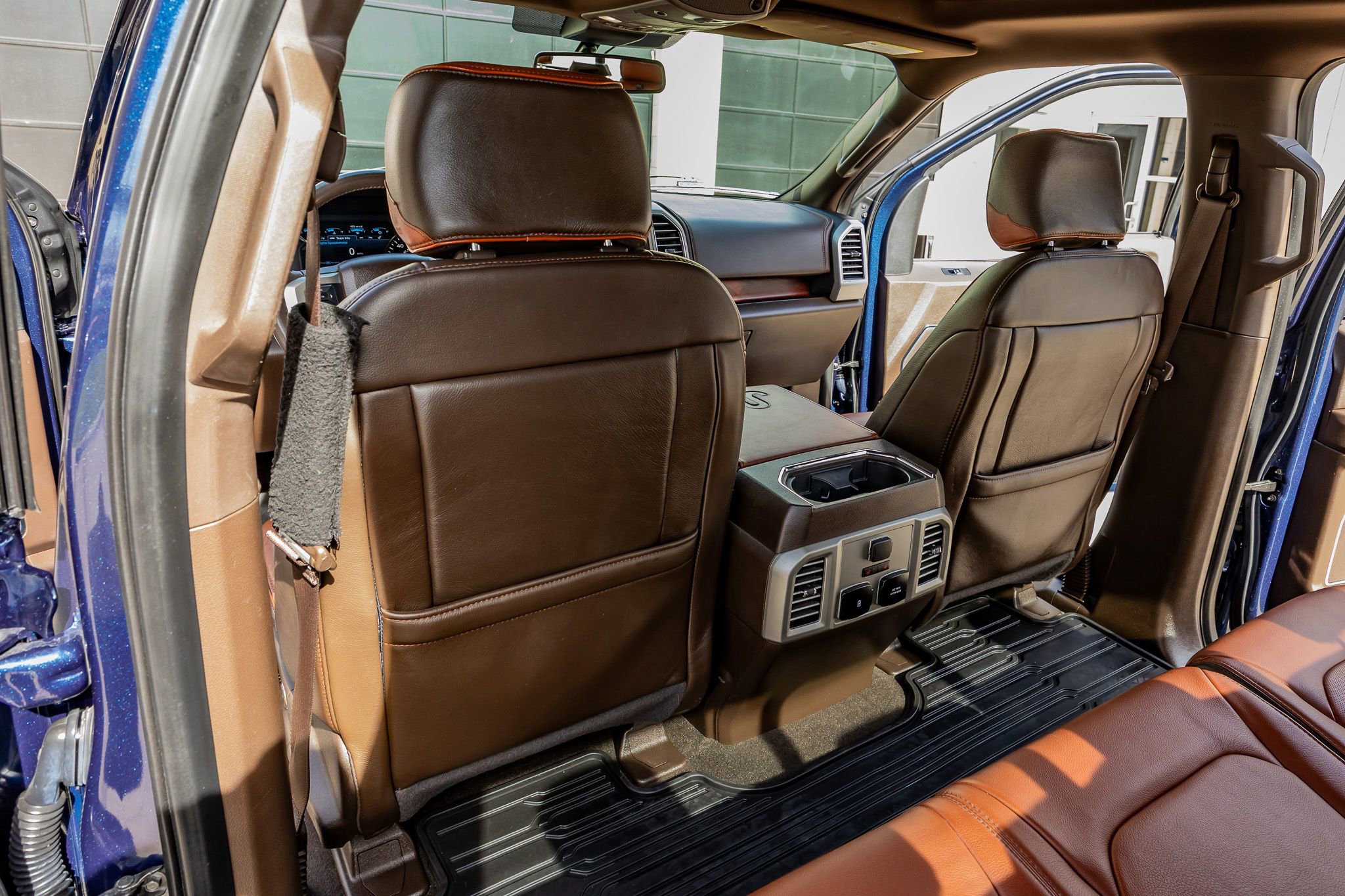 Used 2019 Ford F150 King Ranch w/ Equipment Group 601A Luxury AWD/4WD image 31