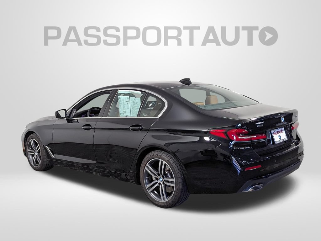 Used 2022 BMW 530i xDrive w/ Executive Package AWD/4WD image 3