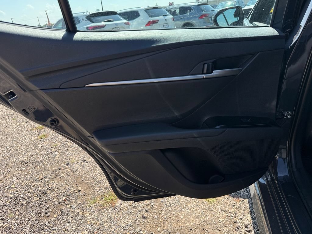 Used 2026 Toyota Camry SE FWD image 34