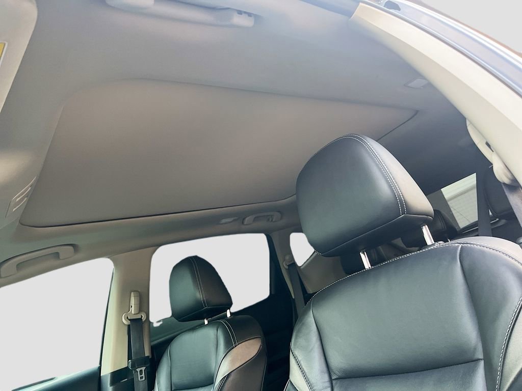 Used 2020 Nissan Murano Platinum w/ Cargo Package FWD image 23