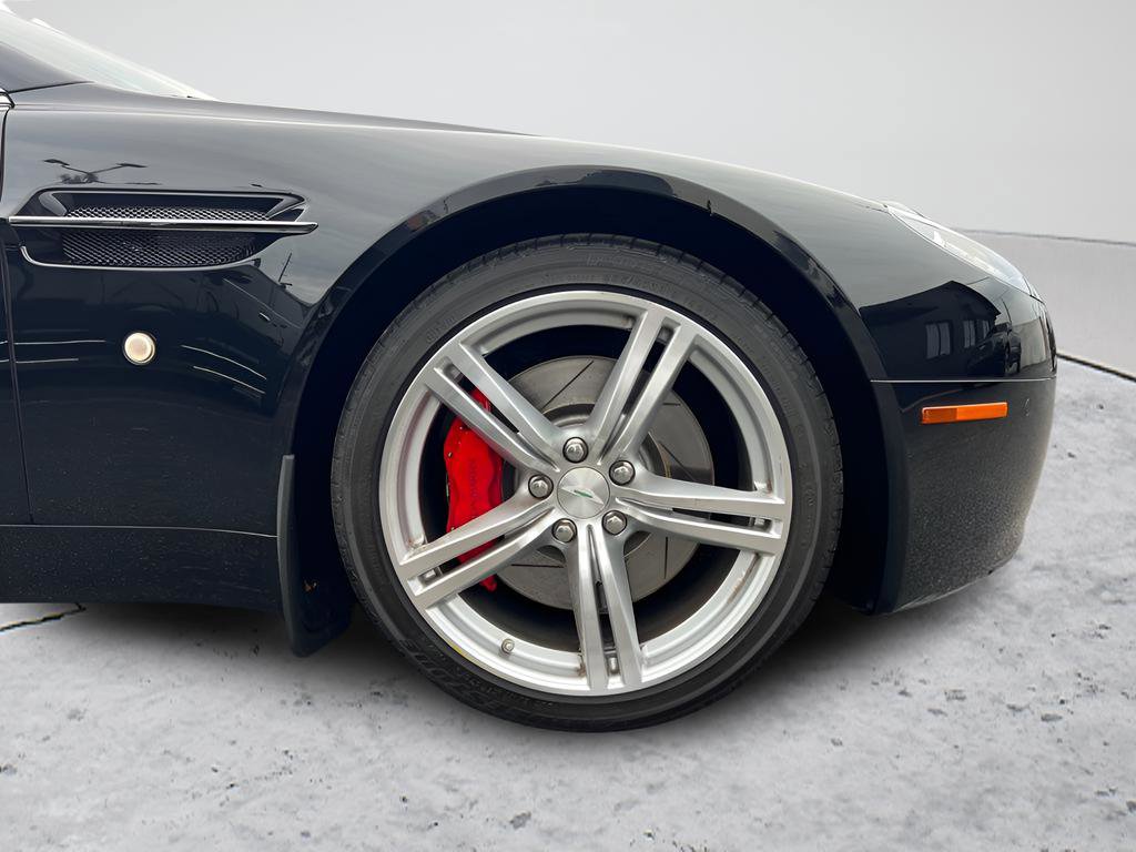 Used 2009 Aston Martin V8 Vantage Roadster RWD image 28