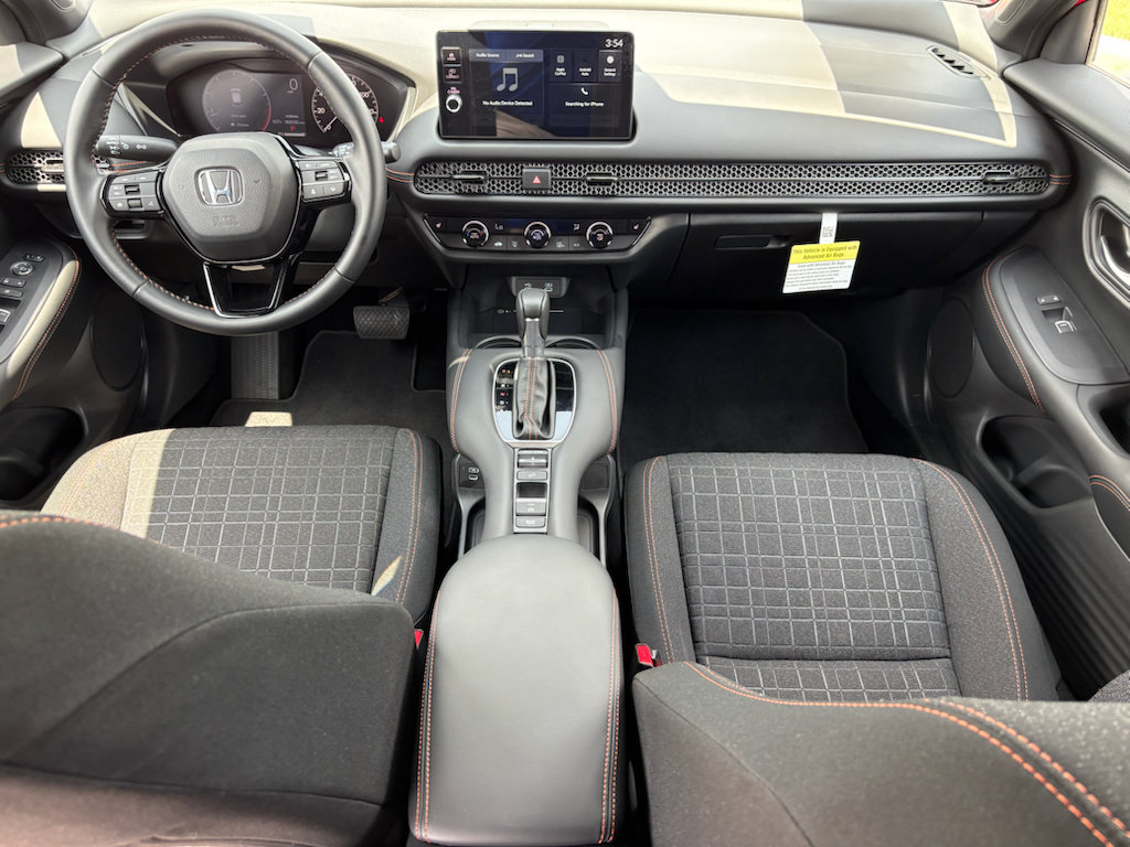 Certified 2026 Honda HR-V Sport image 2