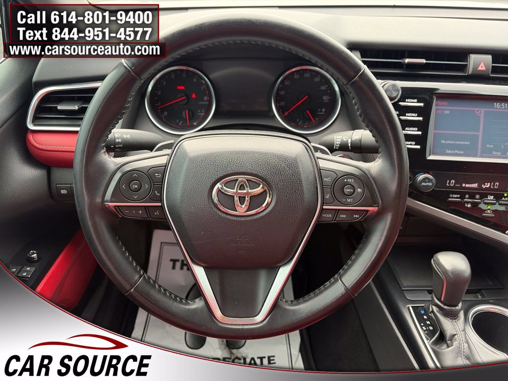 Used 2018 Toyota Camry XSE FWD image 10