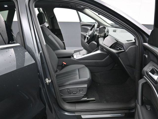 Certified 2025 Audi Q5 Premium w/ Convenience Package image 36