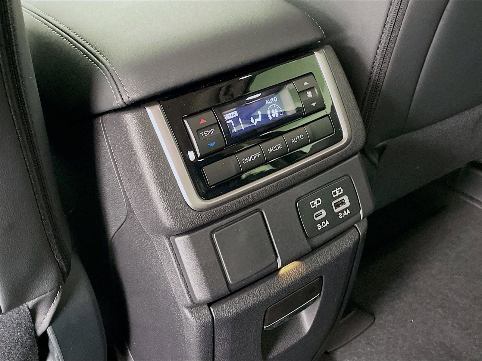 New 2026 Subaru Ascent Premium AWD/4WD image 18