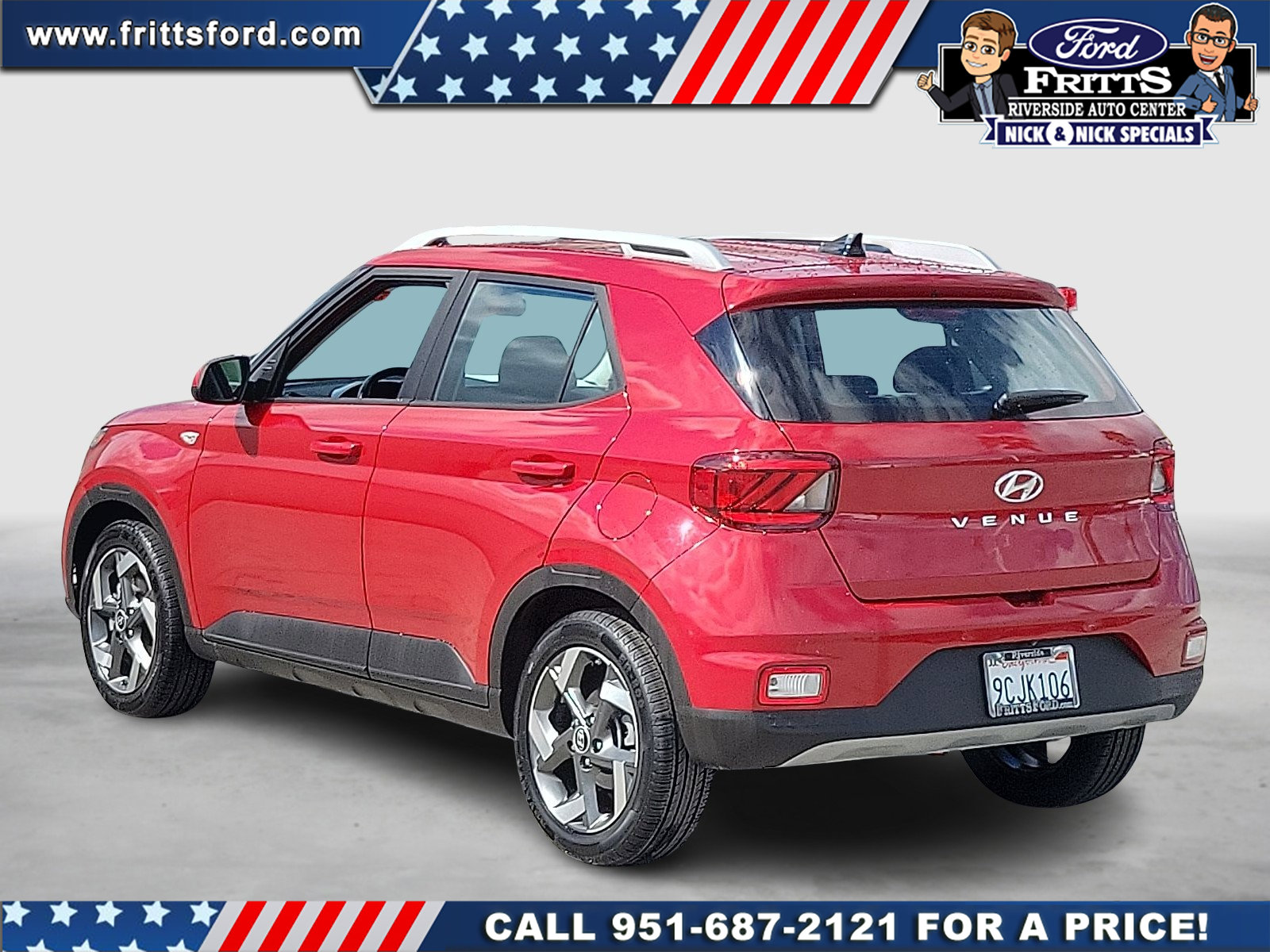 Used 2022 Hyundai Venue SEL w/ Cargo Package FWD image 3
