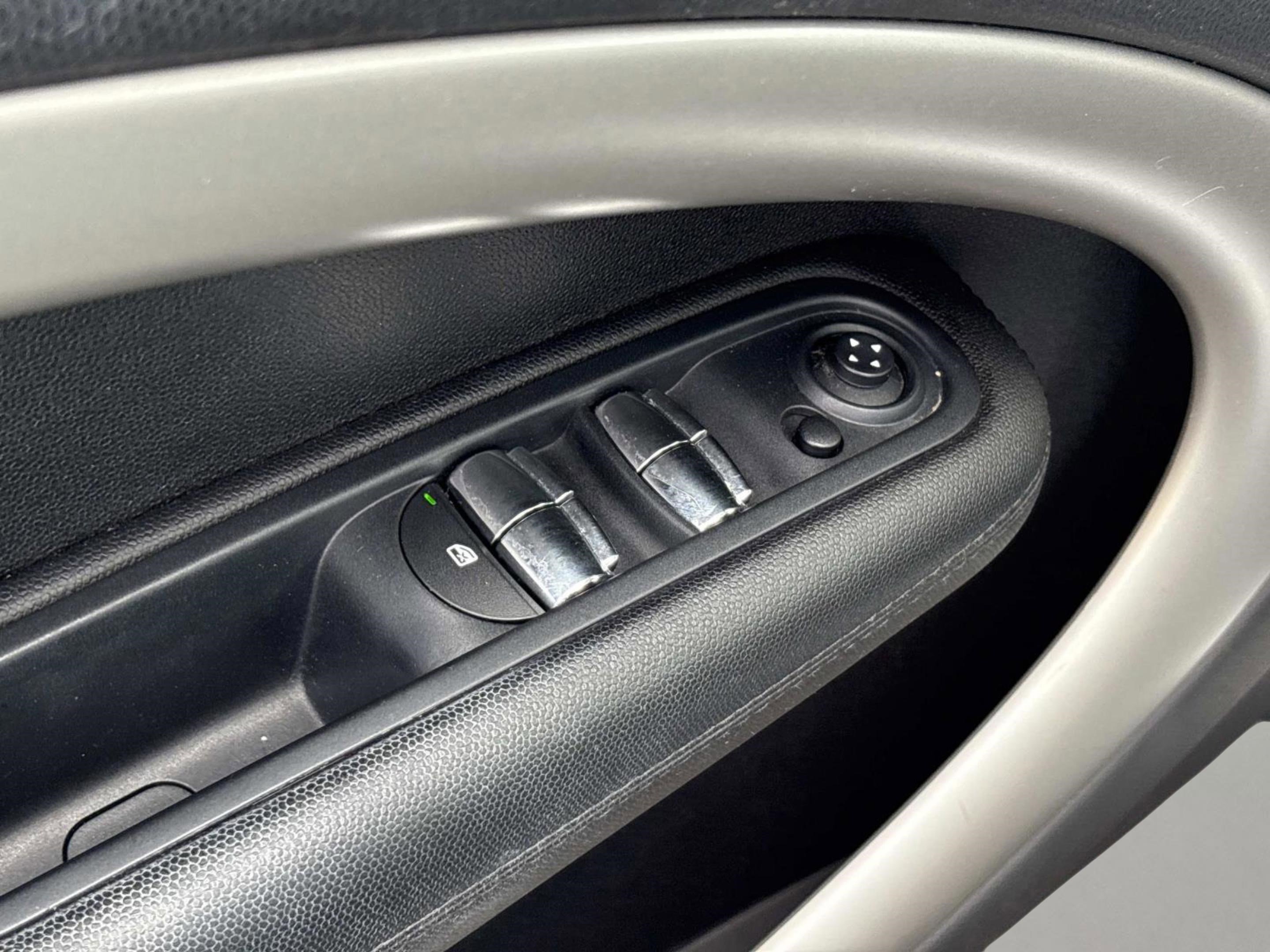 Used 2015 MINI Cooper Countryman image 26