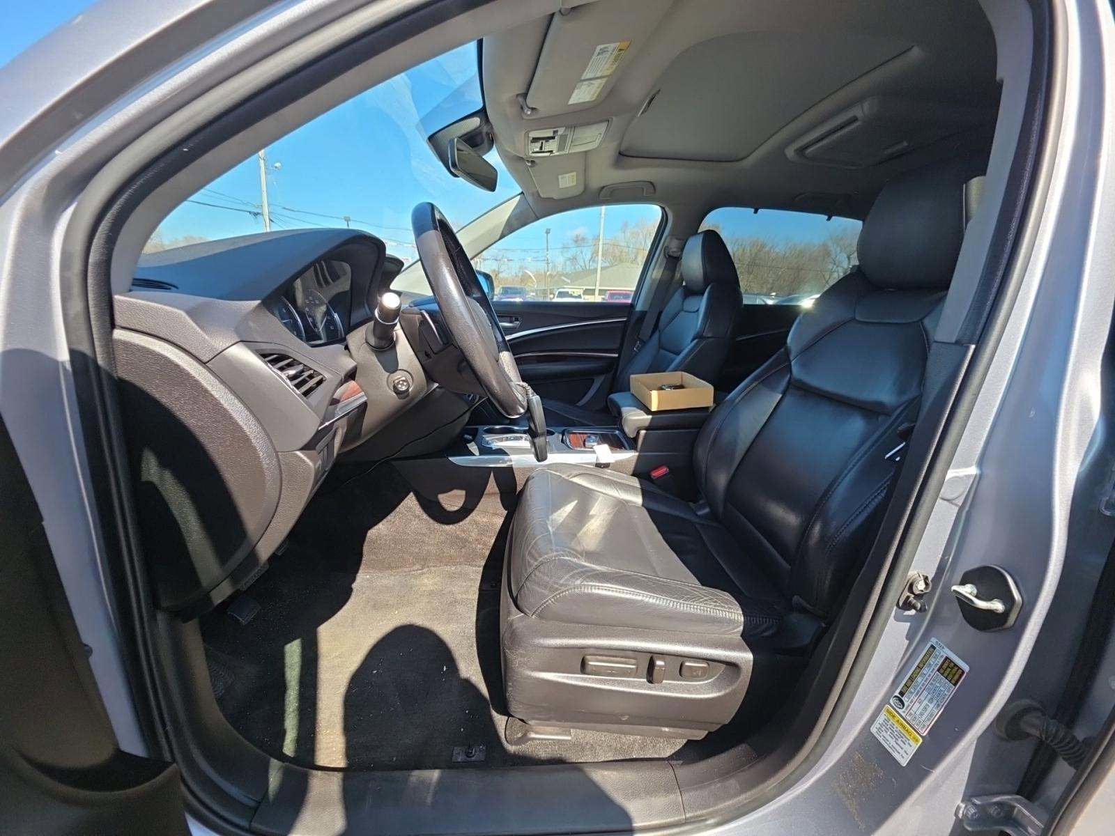 Used 2016 Acura MDX SH-AWD w/ Tech & Entertainment image 3