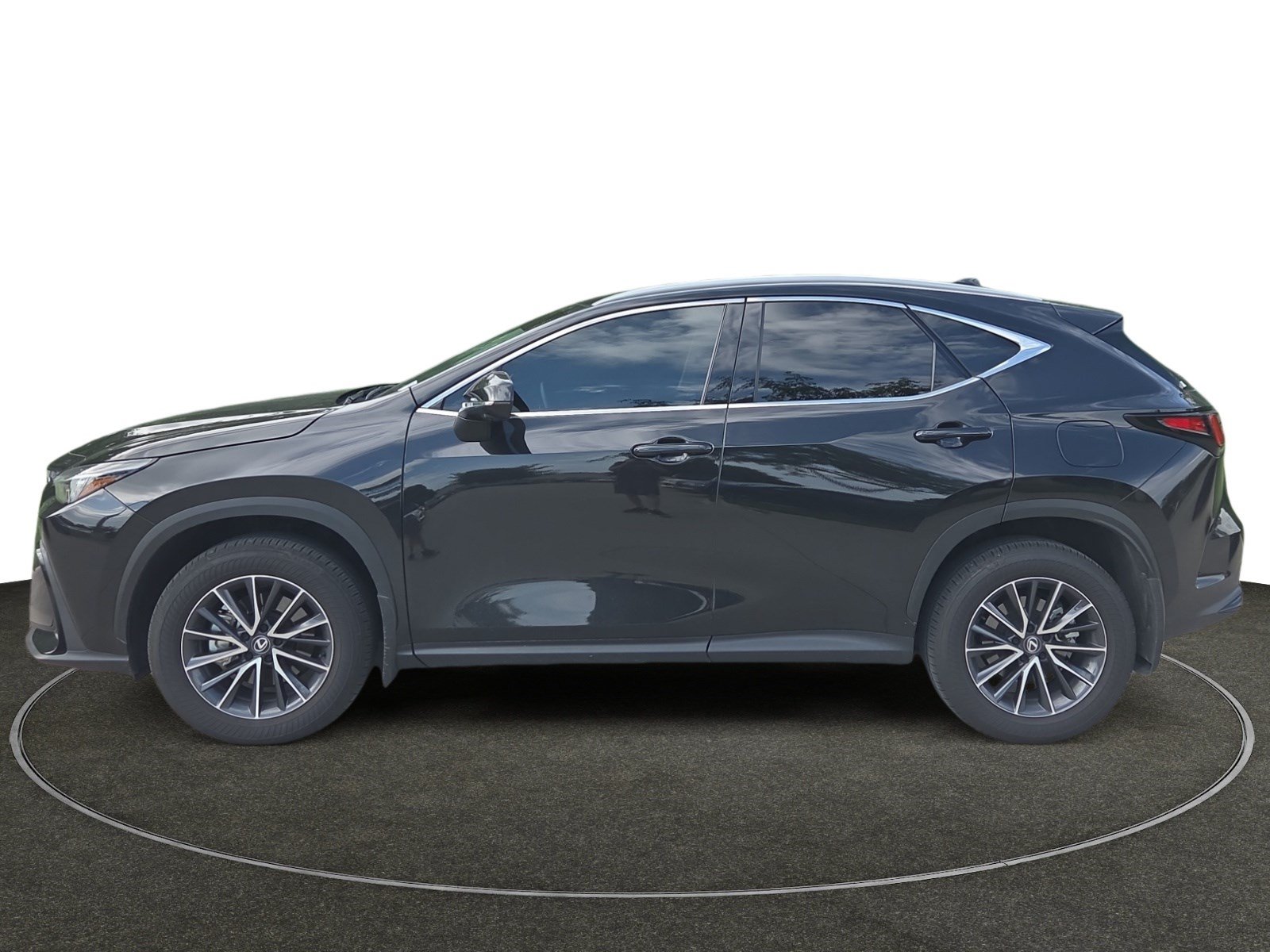 Used 2025 Lexus NX 350 AWD w/ Accessory Package (2T) image 2
