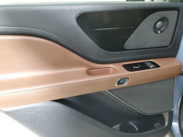 Used 2025 Lincoln Aviator Reserve w/ Illumination Package AWD/4WD image 10