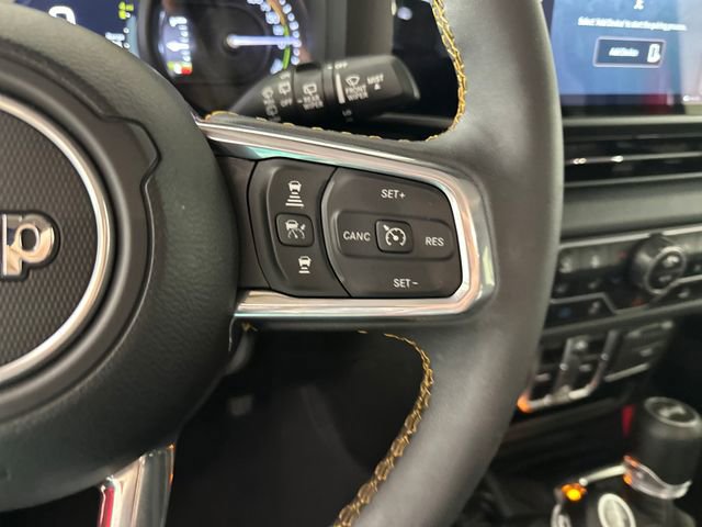 Used 2024 Jeep Wrangler Unlimited Sahara image 16