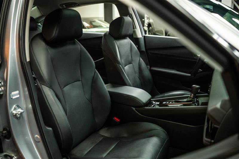 Used 2023 Honda Accord Touring image 14