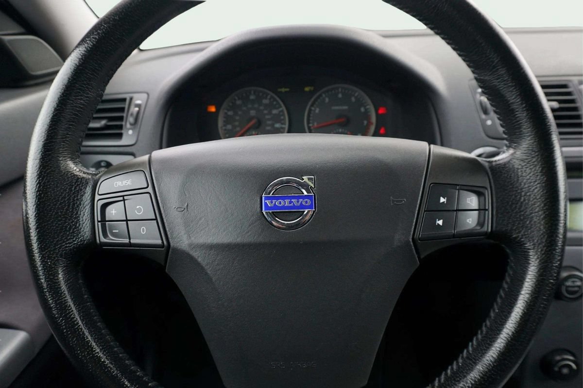 Used 2007 Volvo S40 2.4i FWD image 24