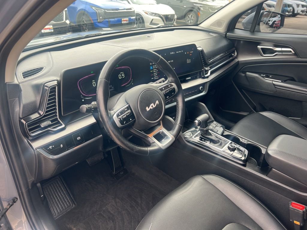 Used 2023 Kia Sportage EX image 6