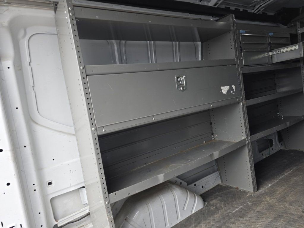 Used 2019 Ford Transit 250 148 Medium Roof RWD image 15