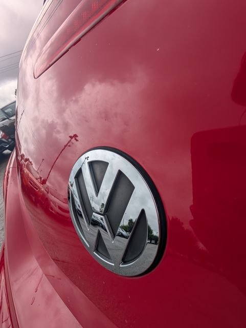Used 2008 Volkswagen Beetle SE FWD image 21