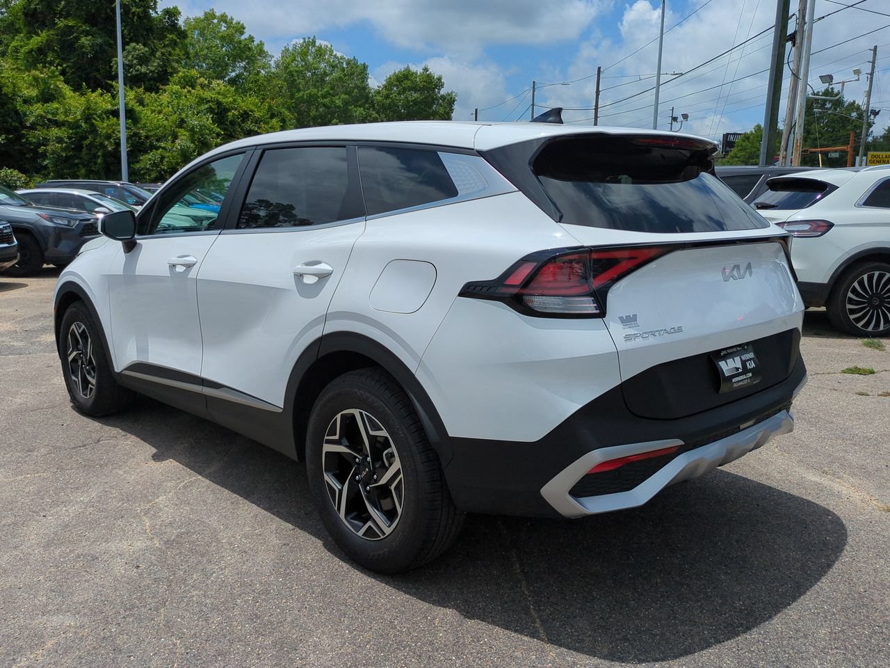 Certified 2025 Kia Sportage LX FWD image 7