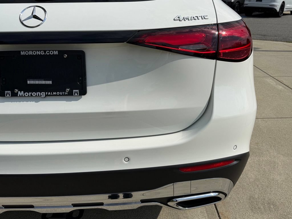Used 2025 Mercedes-Benz GLC 350e 4MATIC image 15