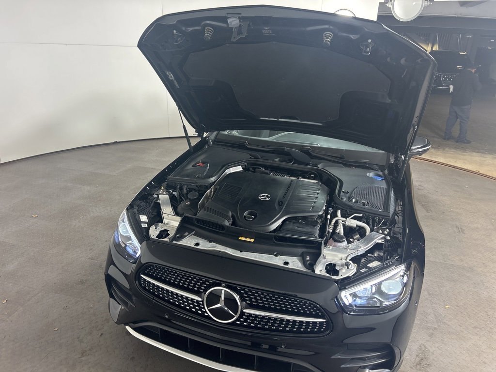 Used 2023 Mercedes-Benz E 450 4MATIC Cabriolet image 27