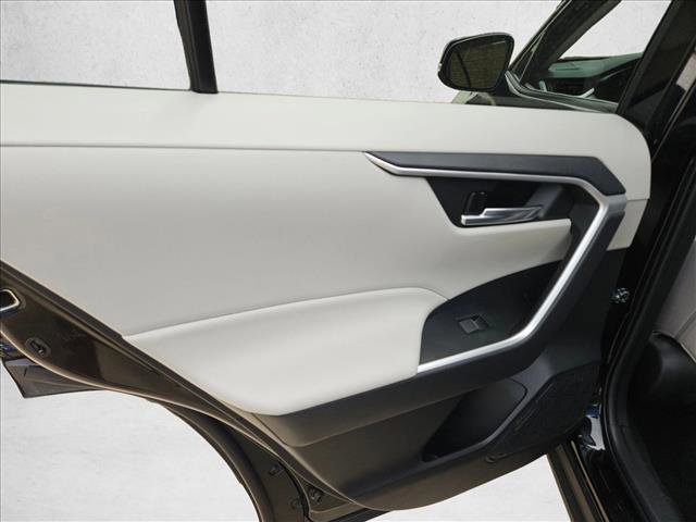 Used 2023 Toyota RAV4 XLE AWD/4WD image 12