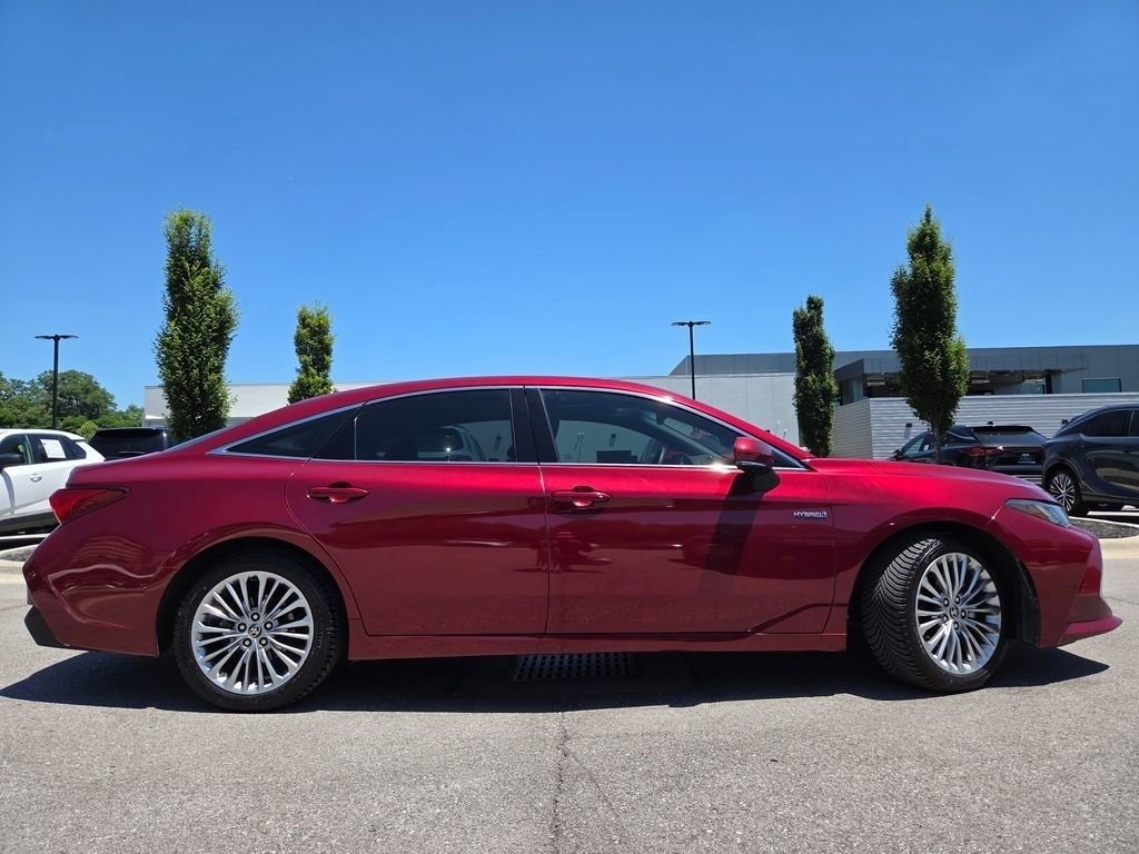 Used 2021 Toyota Avalon Limited w/ Advanced Safety Package FWD image 29