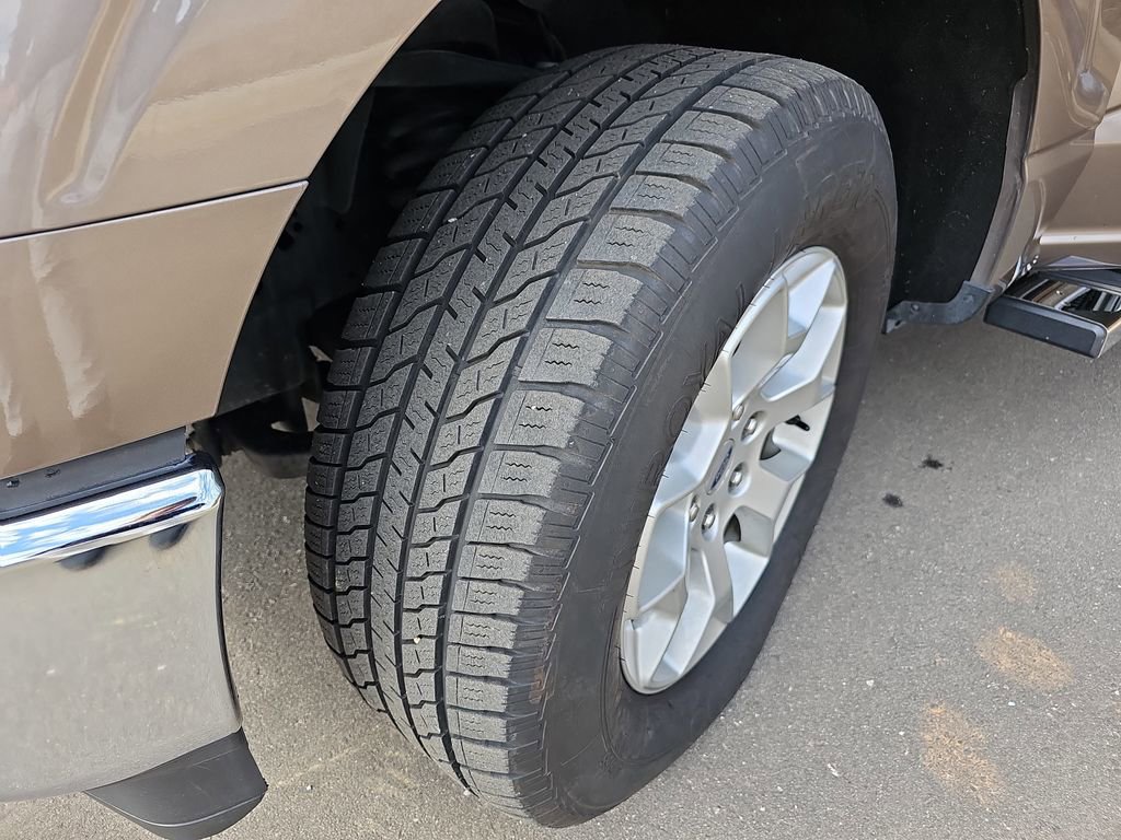 Used 2023 Ford F150 XLT image 28