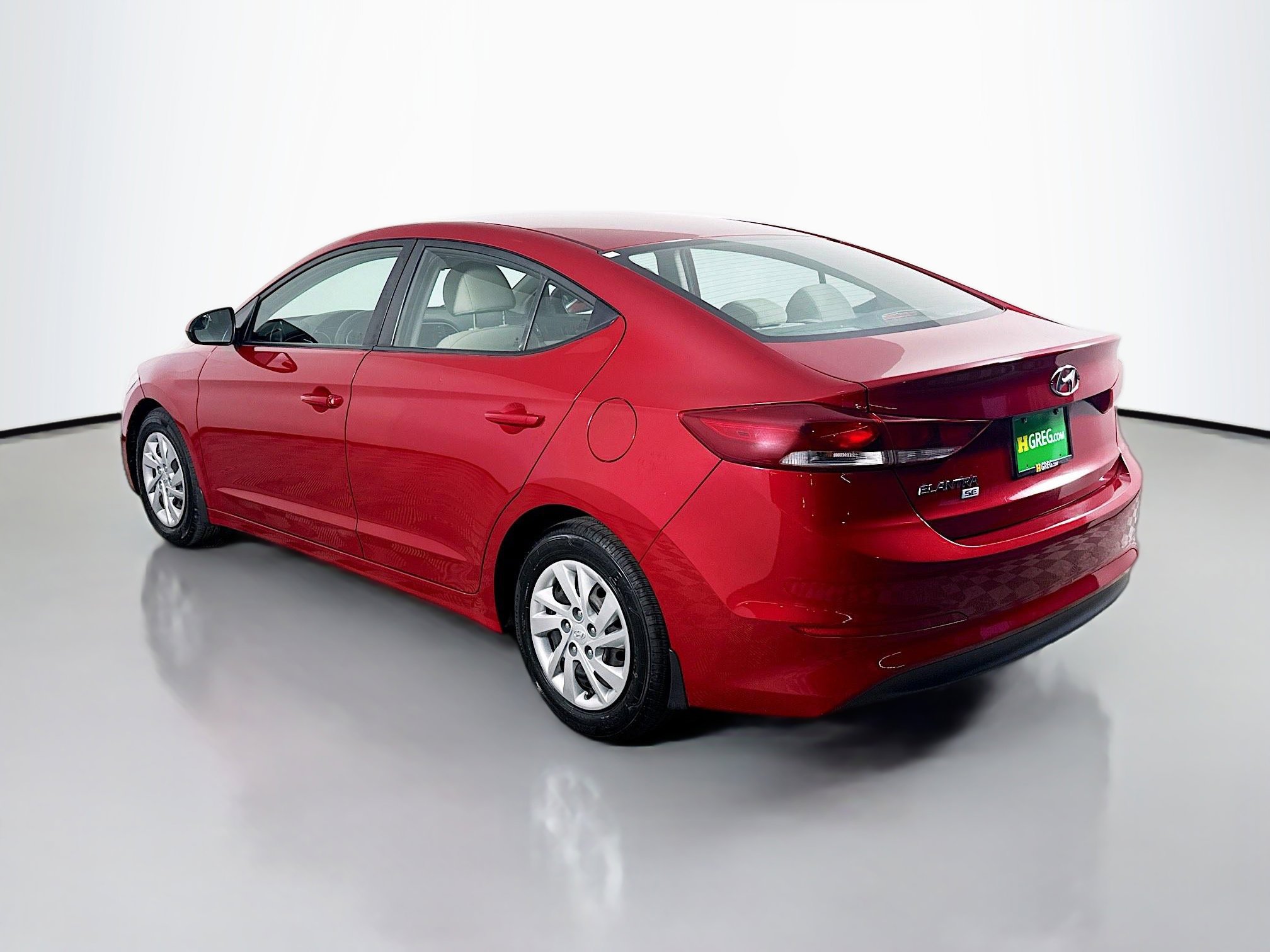 Used 2018 Hyundai Elantra SE w/ Winter Weather Package image 7