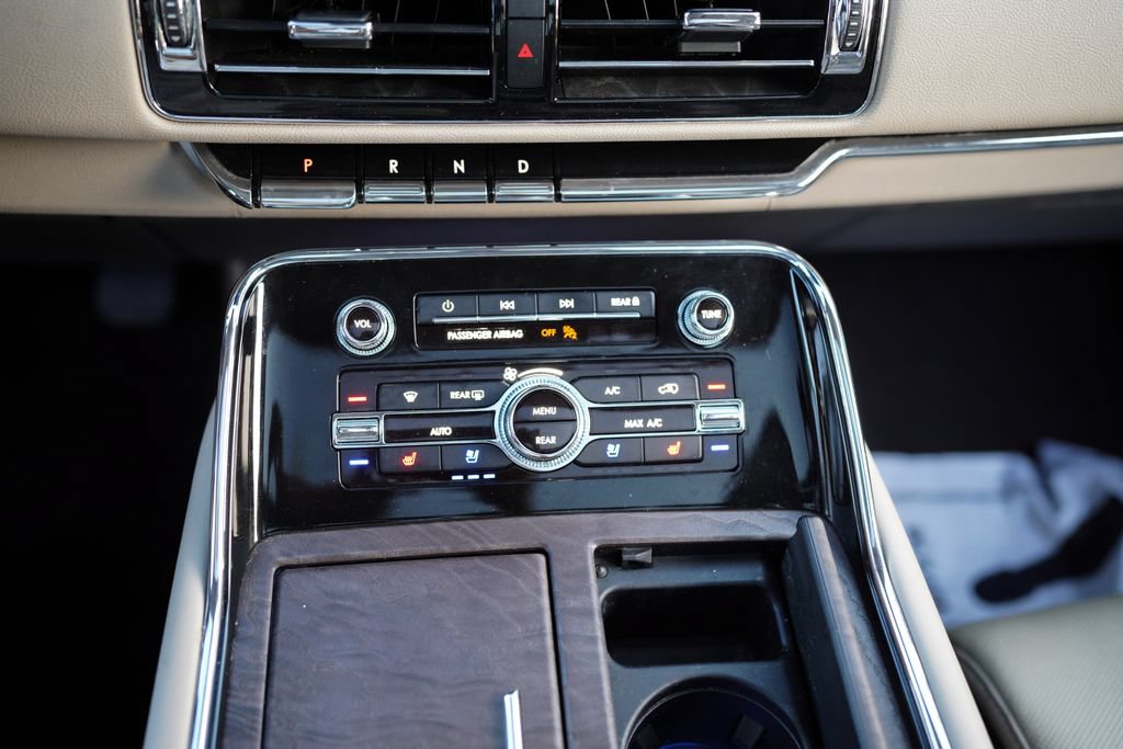 Used 2023 Lincoln Navigator L Reserve AWD/4WD image 35