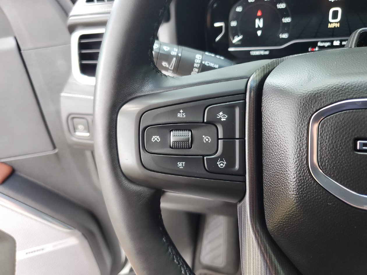 Used 2023 GMC Yukon XL Denali Ultimate AWD/4WD image 28