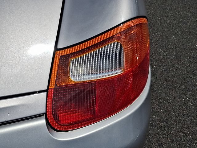 Used 2001 Porsche Boxster RWD image 28