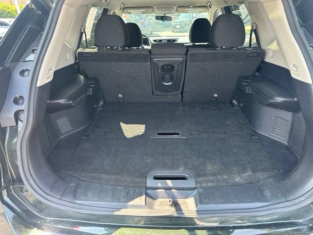 Used 2018 Nissan Rogue SV w/ Premium Package AWD/4WD image 8