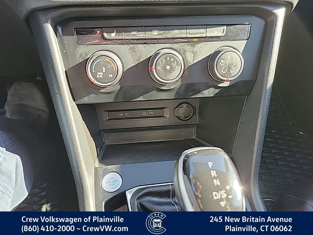 Certified 2022 Volkswagen Taos SE image 8