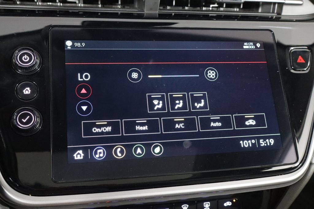 Used 2022 Chevrolet Bolt EUV Premier w/ Sun & Sound Package FWD image 40