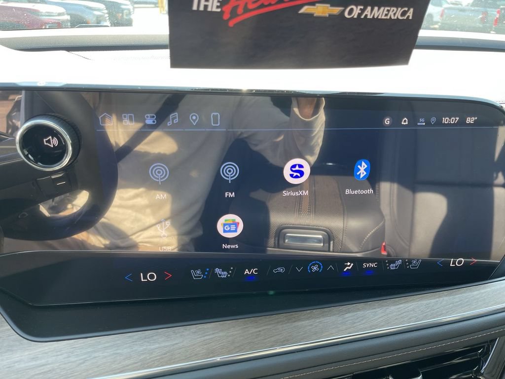 New 2026 Chevrolet Suburban High Country AWD/4WD image 16