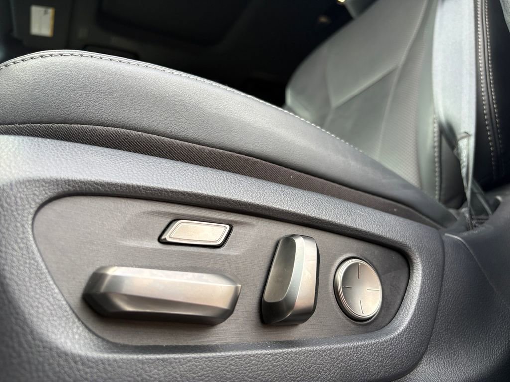 Used 2024 Lexus LX 600 4WD w/ Appearance Package image 15