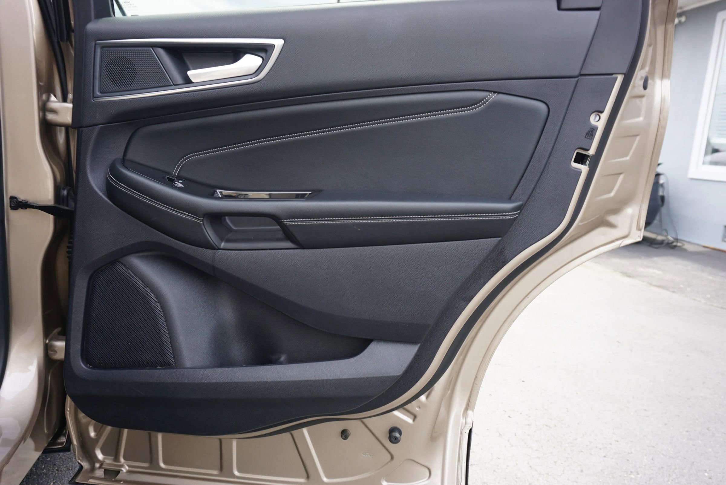 Used 2020 Ford Edge Titanium w/ Cargo Accessory Package FWD image 12