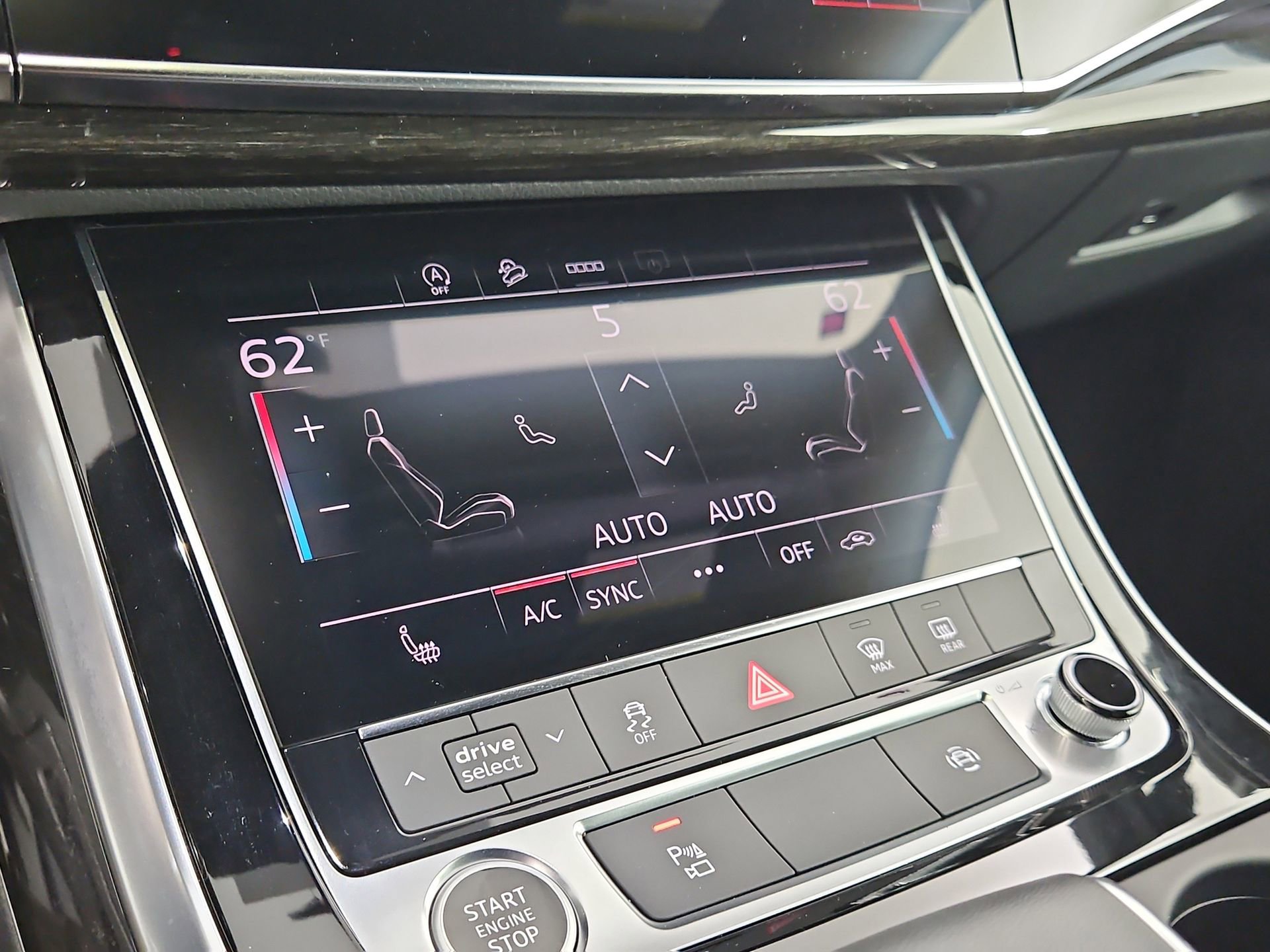 Certified 2025 Audi Q7 3.0T Premium image 26