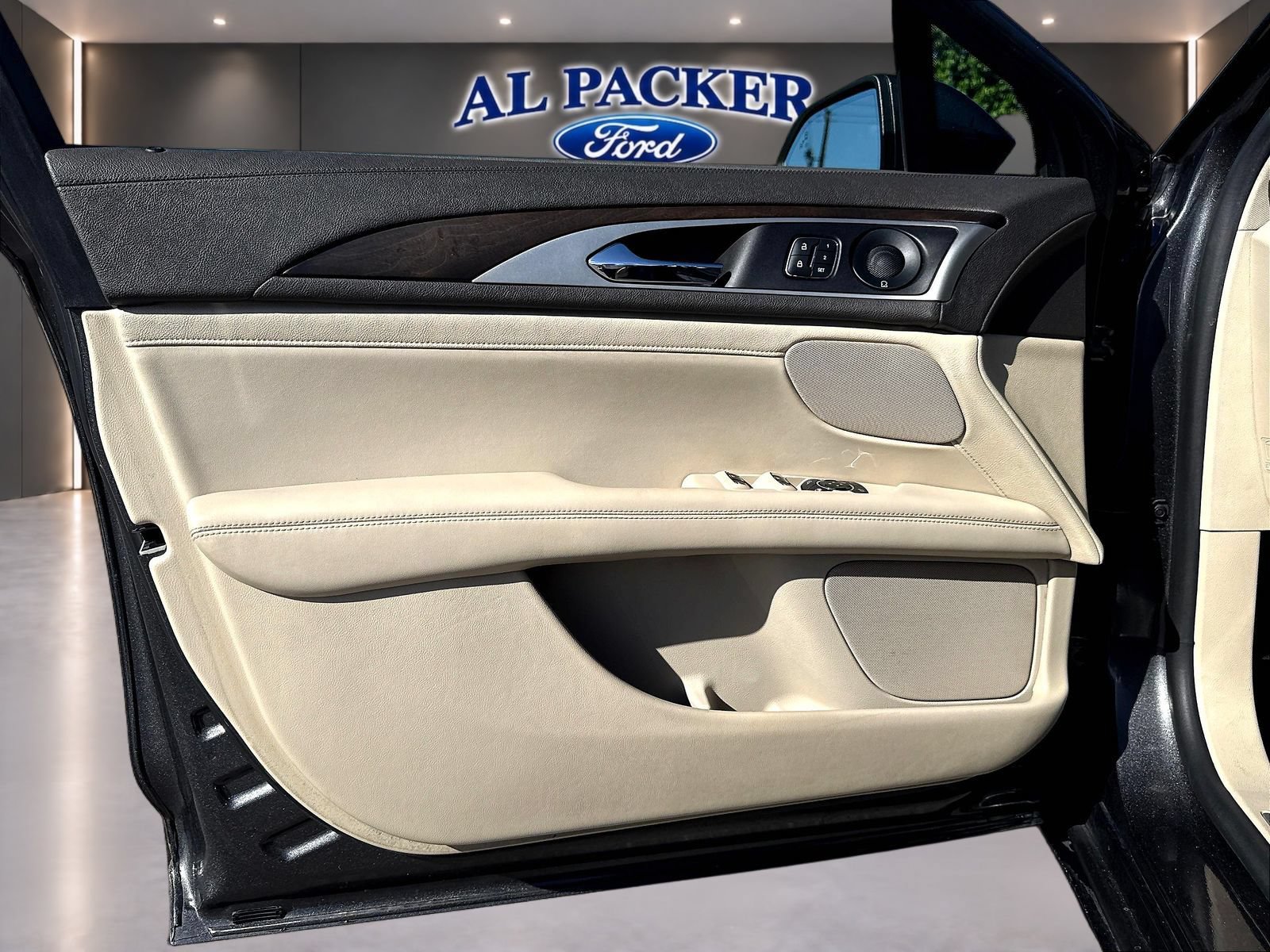 Used 2020 Lincoln MKZ Reserve w/ Elements Package FWD image 23