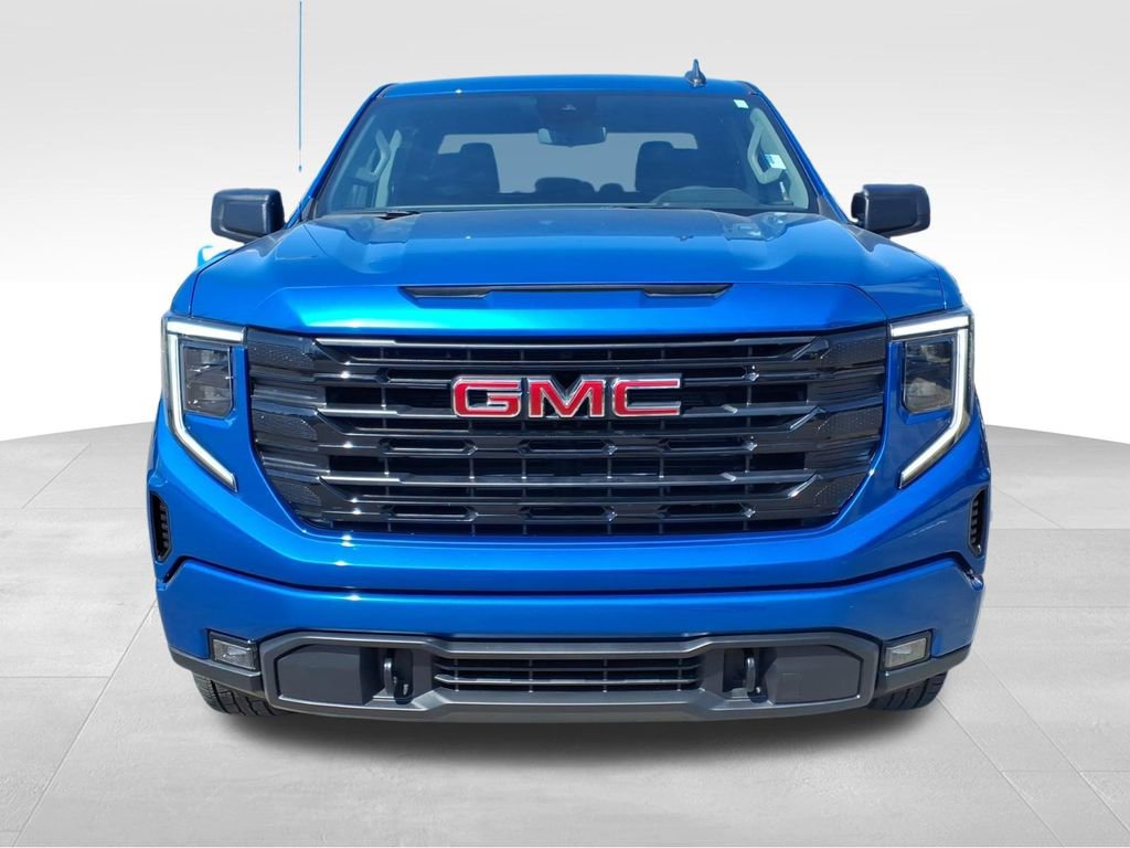 Used 2023 GMC Sierra 1500 Elevation image 2