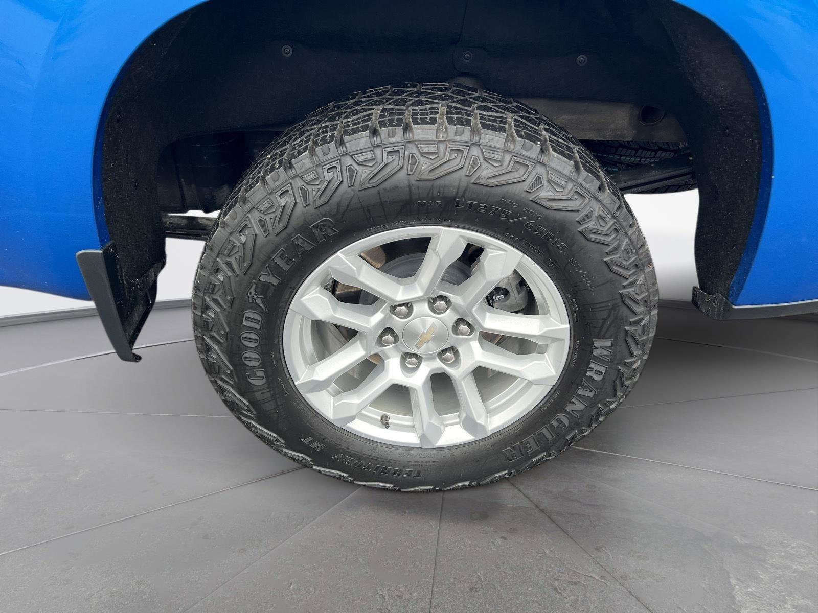 Used 2023 Chevrolet Silverado 1500 LT w/ Protection Package image 12