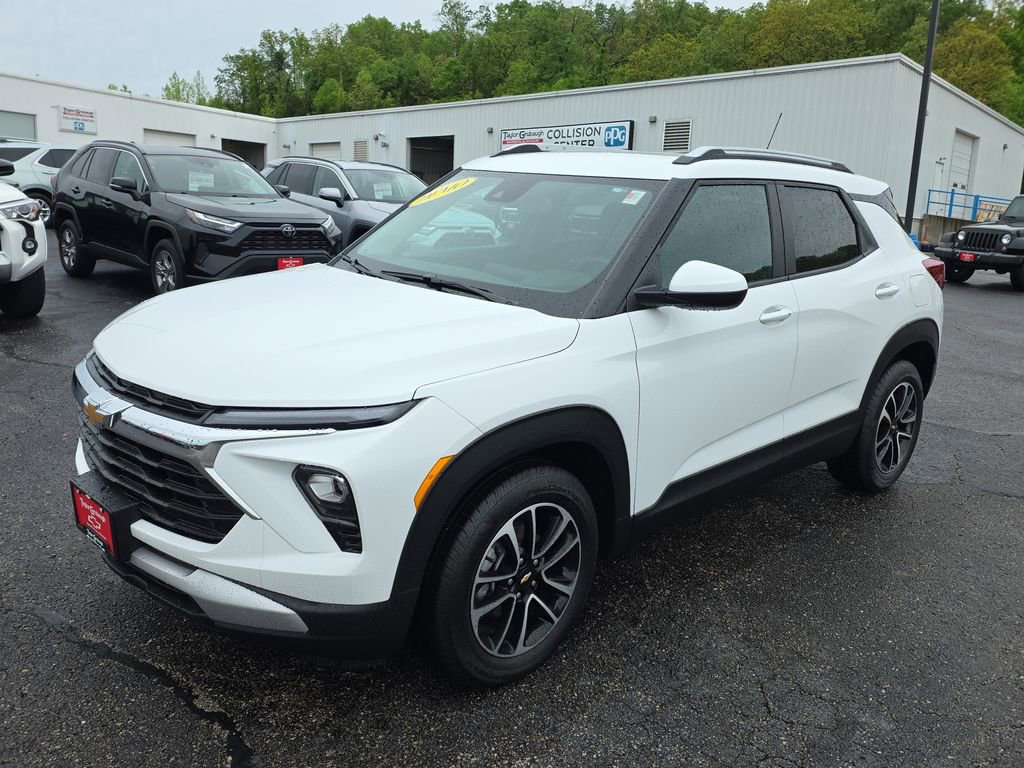 New 2026 Chevrolet TrailBlazer LT w/ Convenience Package FWD image 4