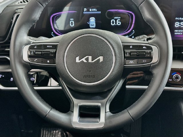 Used 2025 Kia Sportage EX FWD image 13