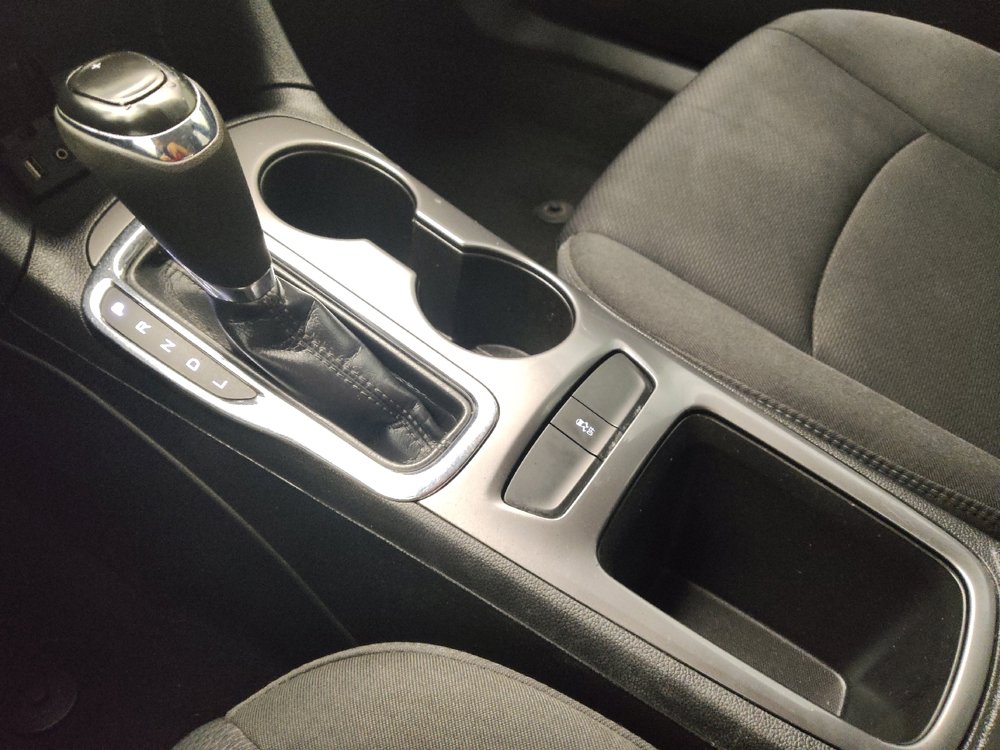 Used 2017 Chevrolet Cruze LT w/ Convenience Package image 26