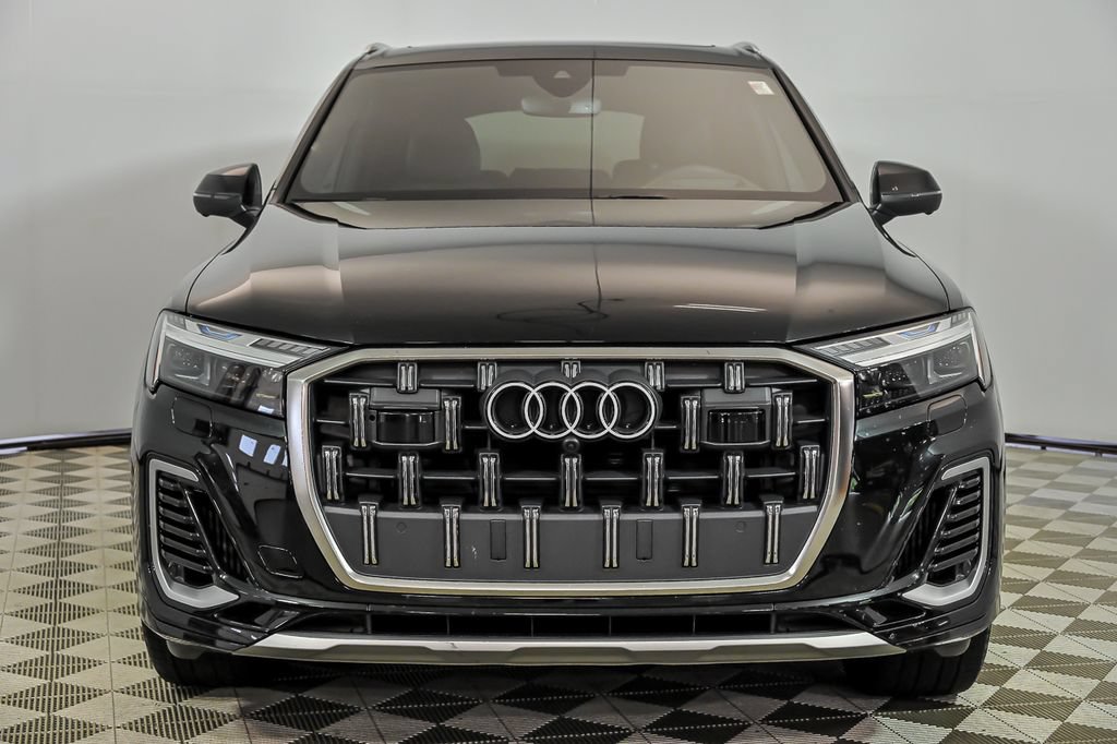 Used 2025 Audi Q7 3.0T Prestige w/ Prestige Package AWD/4WD image 4
