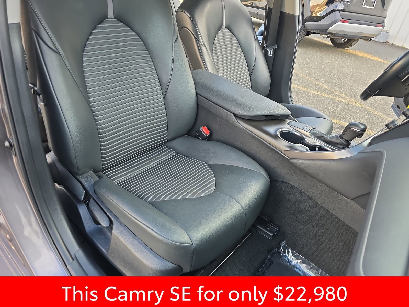 Used 2024 Toyota Camry SE image 16