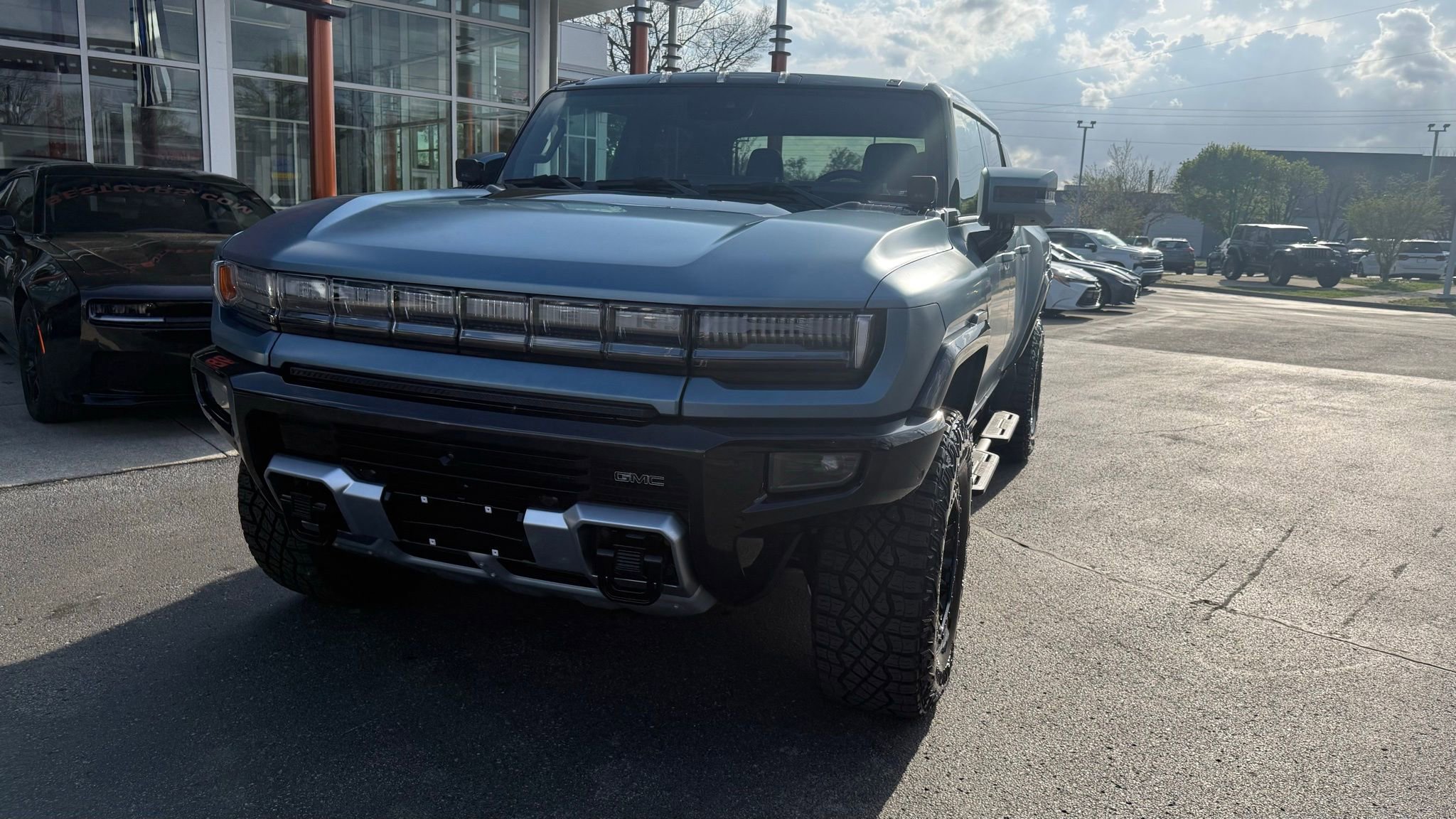 Used 2024 GMC Hummer EV 3X w/ Omega Edition AWD/4WD video 3