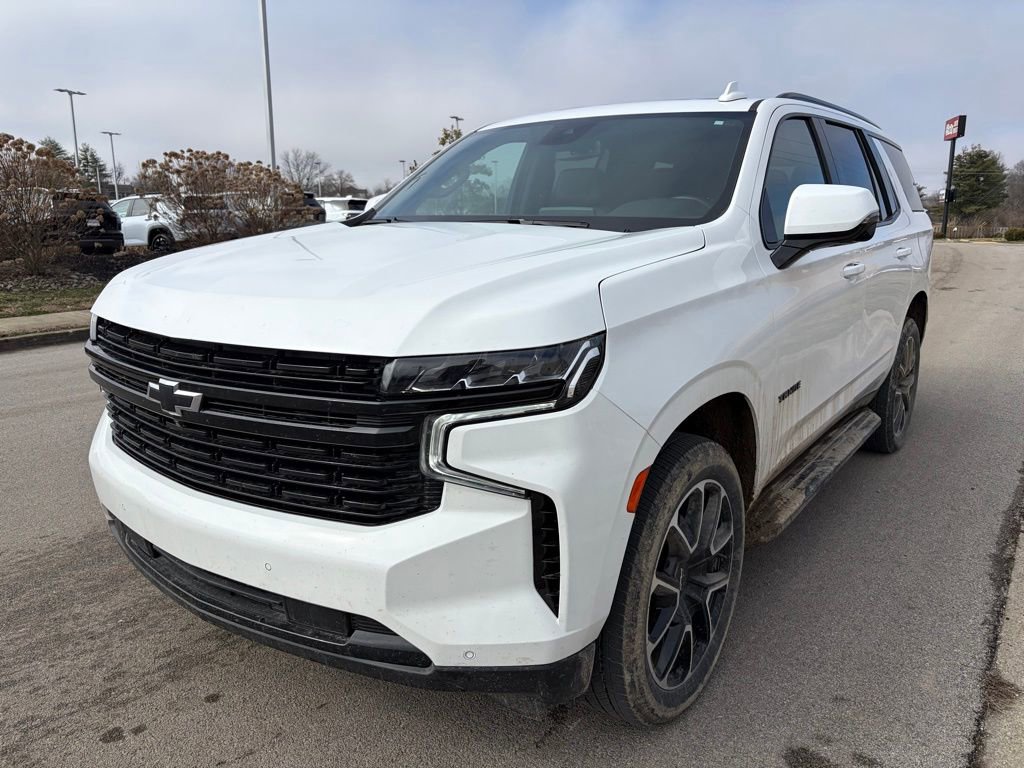 Used 2024 Chevrolet Tahoe RST w/ Luxury Package image 2