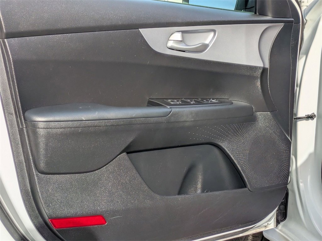 Used 2024 Kia Forte LXS image 11