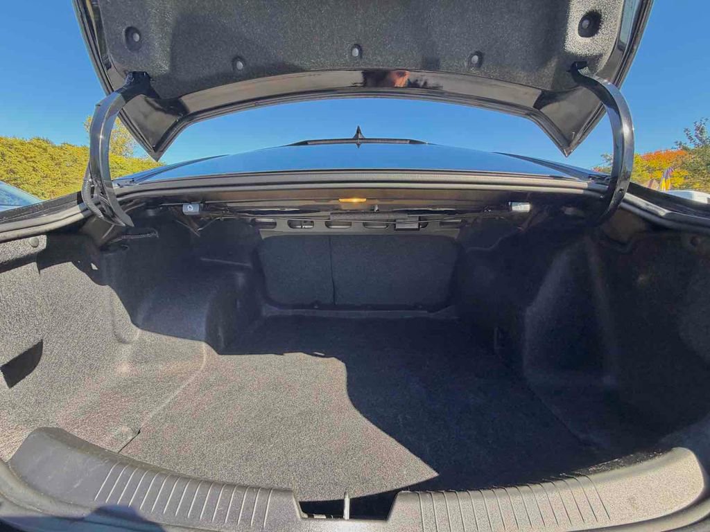 Used 2020 Chevrolet Malibu LT image 31